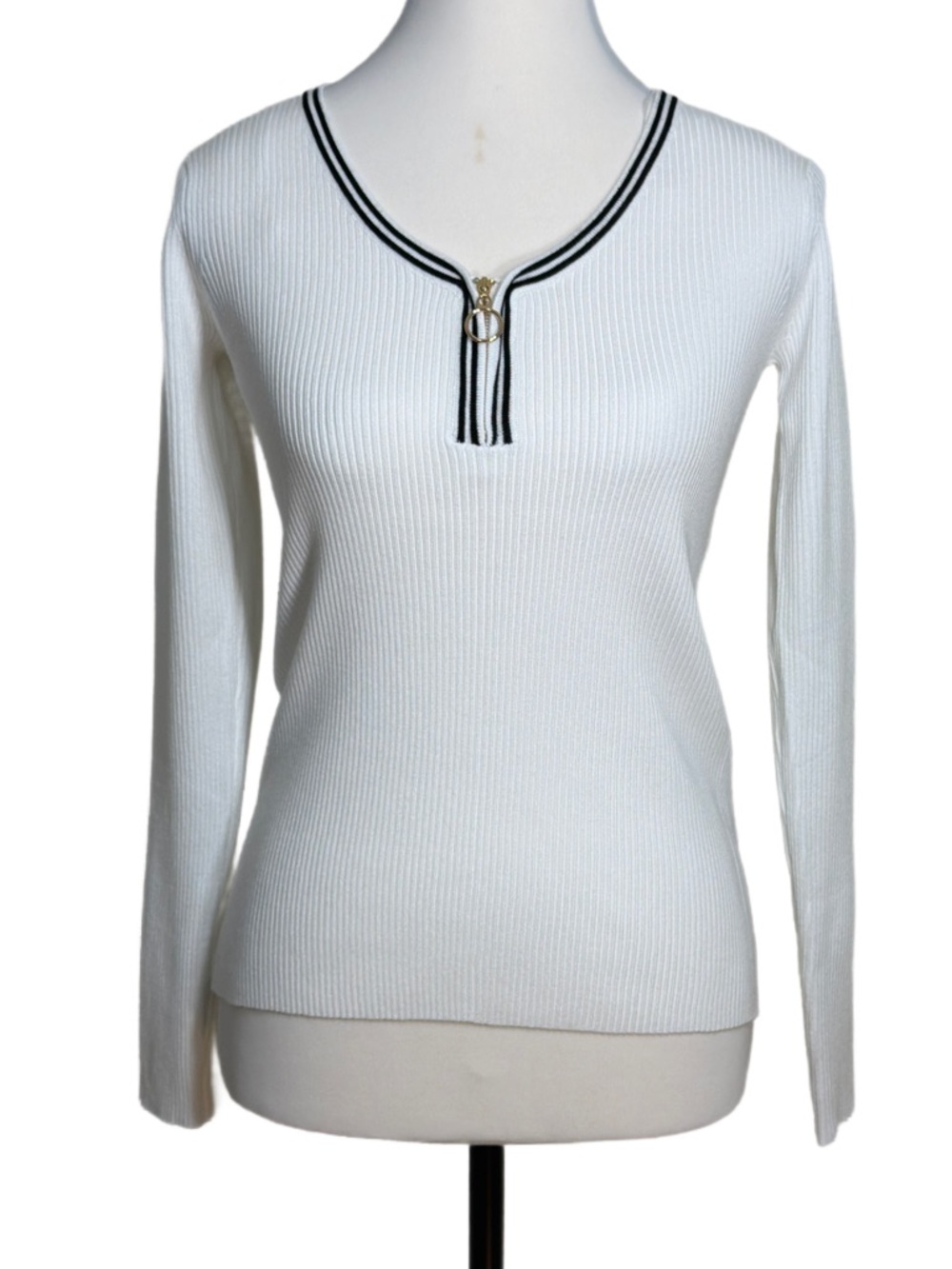 Premise White Ribbed V-Neck Zip Front Top with Black Trim